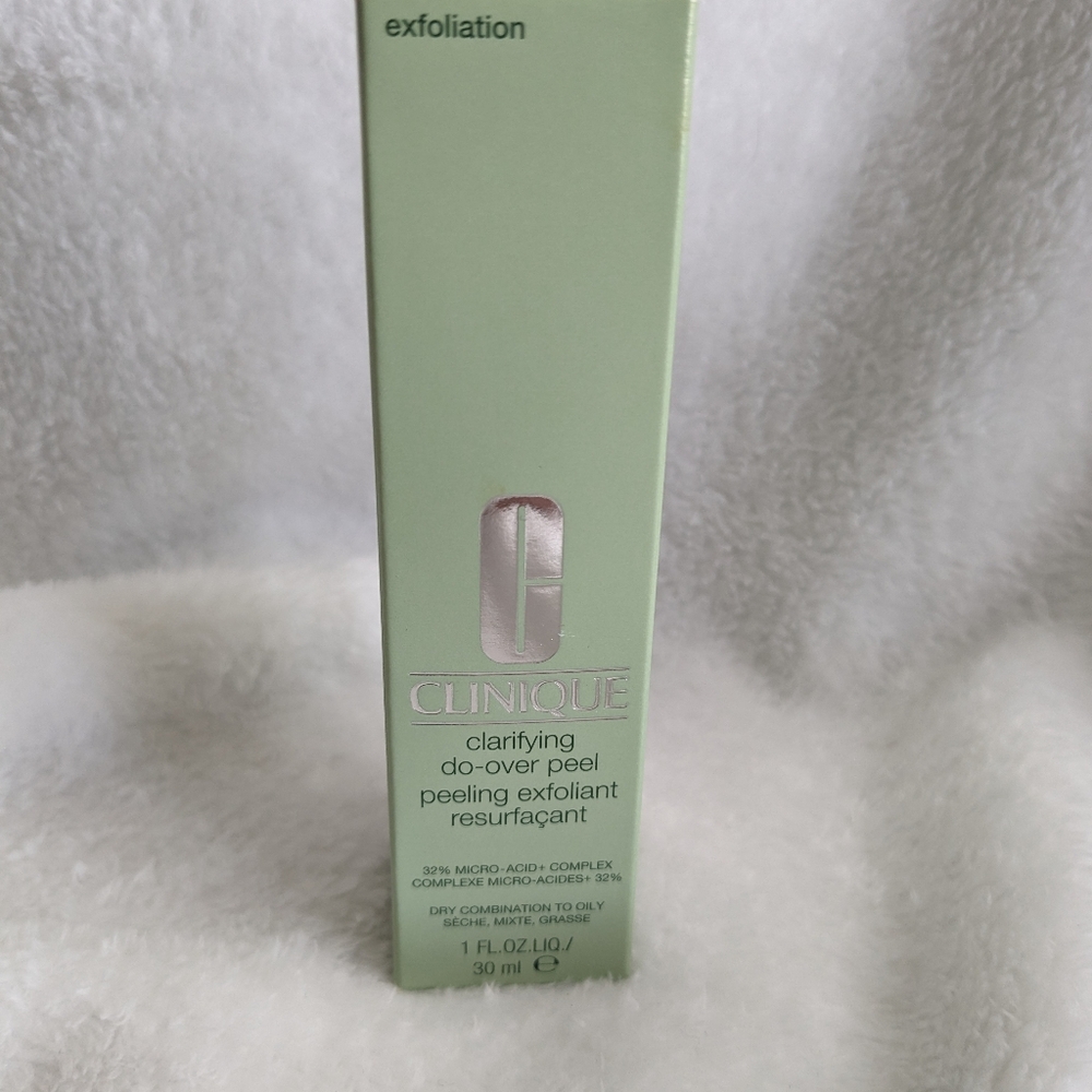 Clinique Clarifying Do Over Peel - Picture 2 of 3